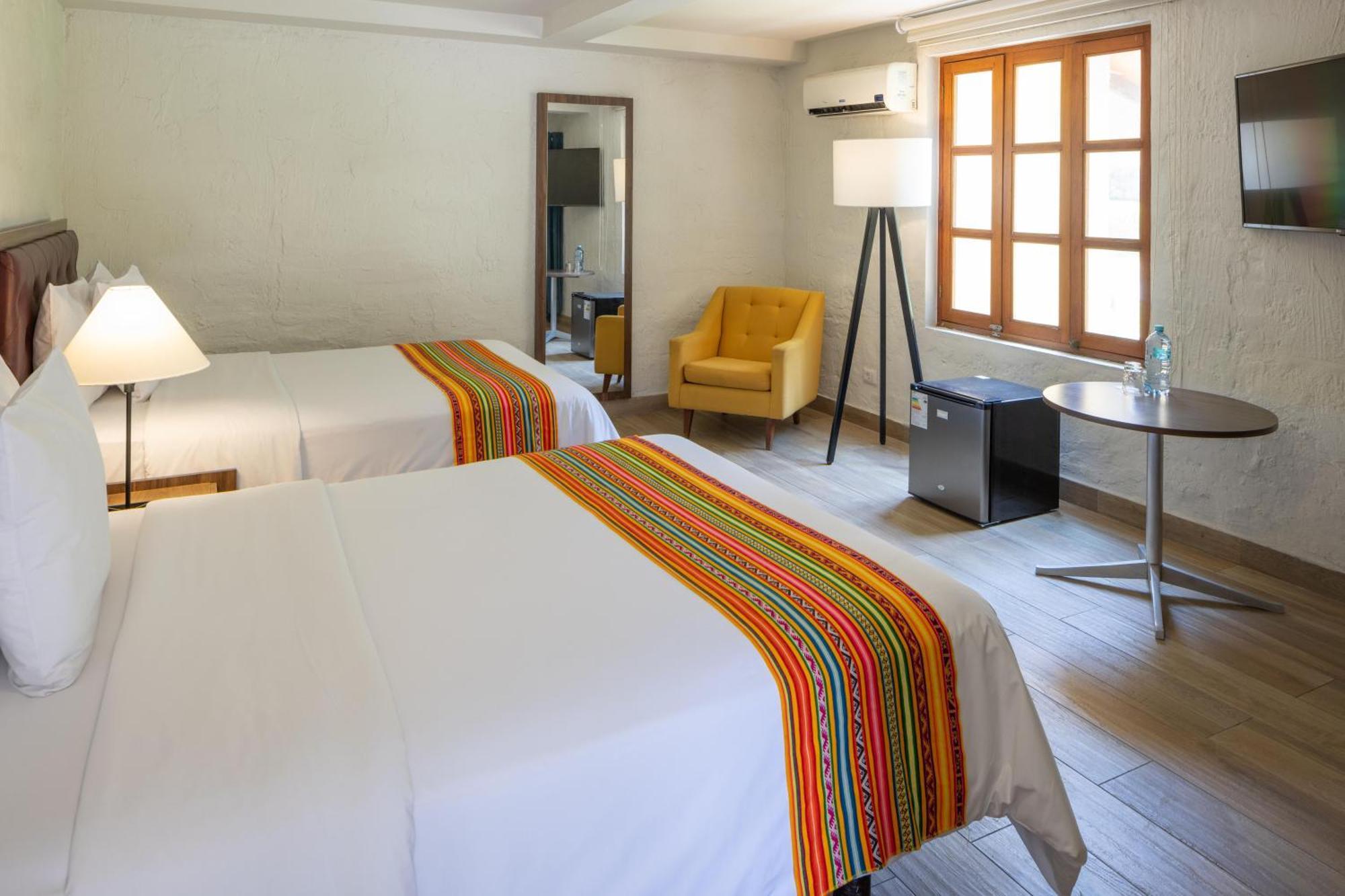 Standard Twin Room