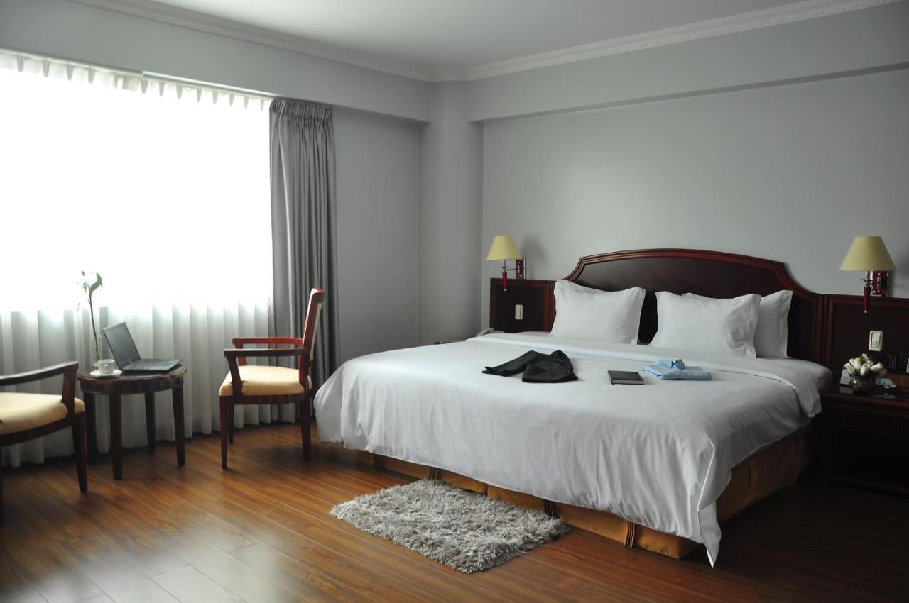 Executive Room,744247477:JPEG